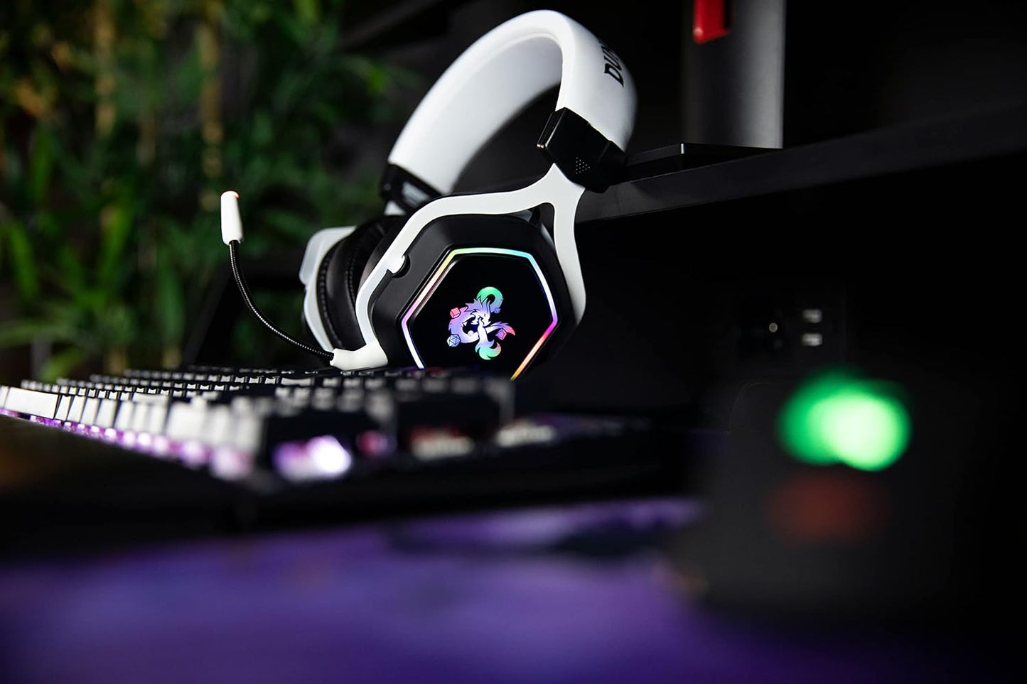 Konix Dungeons and Dragons Rainbow LED 7.1 Gaming Headset