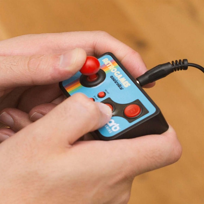 Thumbs Up!  - Orb Retro Mini Arcade Plug & Play TV Game (200-In-1)